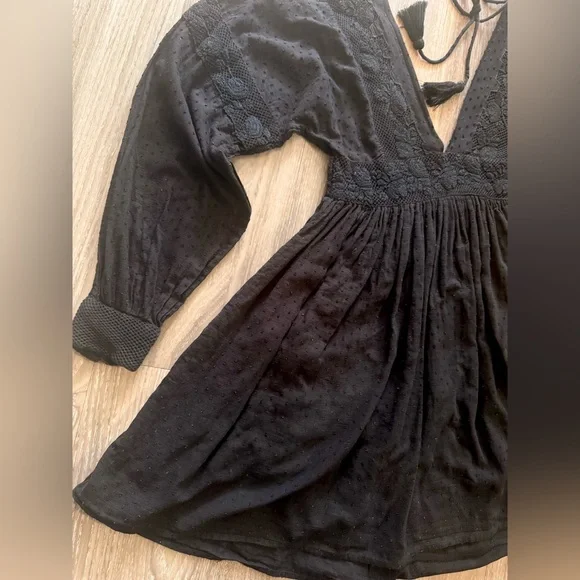 Free People-Small black embroidered cotton mini dress - Picture 3 of 8